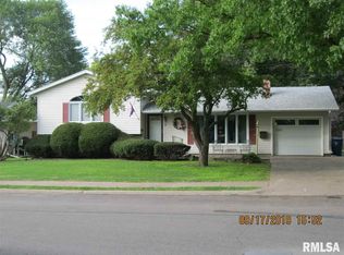 1350 12th Ave N, Clinton, IA 52732