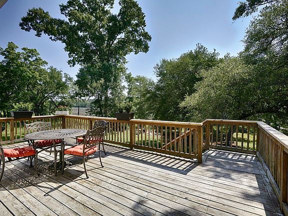 5th image of 1467 Island Creek Trl