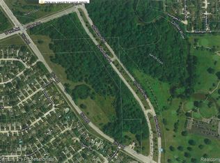 38900 Utica Rd, Sterling Heights, MI 48312