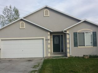 1253 W Archmore Dr, Springville, UT 84663