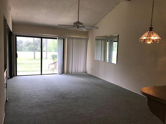 3rd image of 217 Club House Blvd