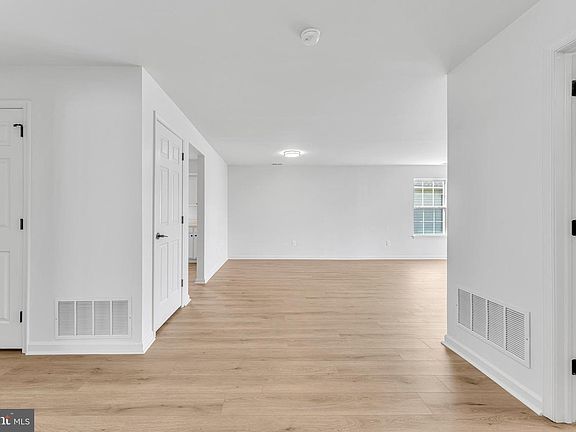 4th image of 120 Alexander Rd