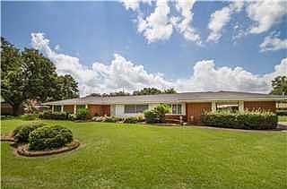 1st image of 306 Demoncherveaux Blvd