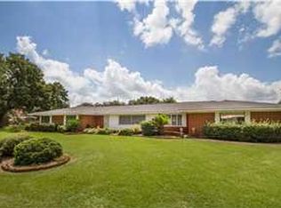 306 Demoncherveaux Blvd, Ville Platte, LA 70586