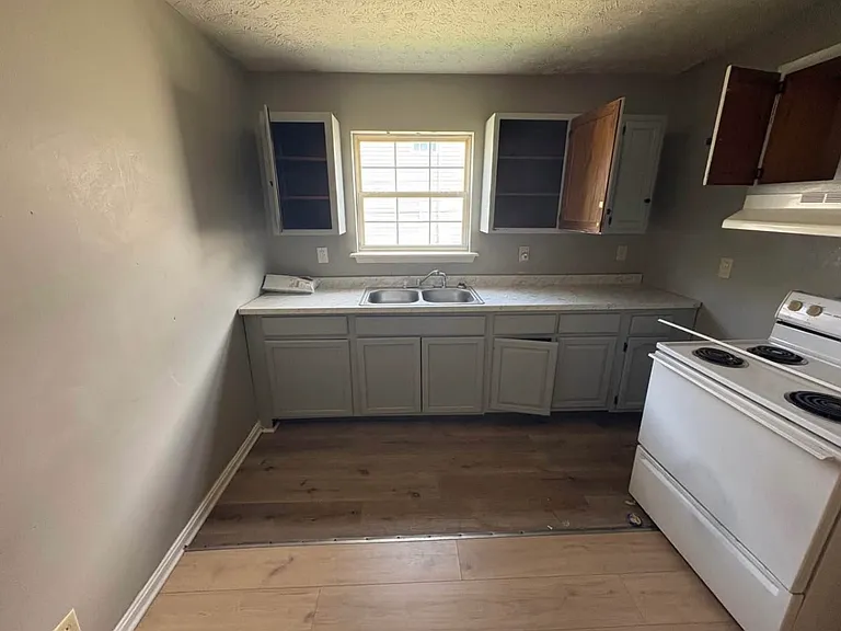 519 E Kentucky St #103 — Photo 4