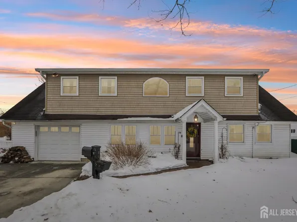 26 Linda Ave, Colonia, NJ 07067