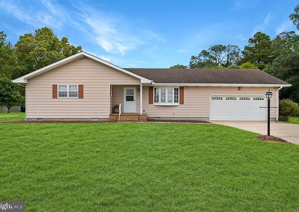1st image of 32497 Park Dr