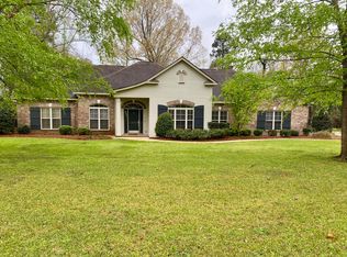 1609 Clearview Cir, Columbia, MS 39429