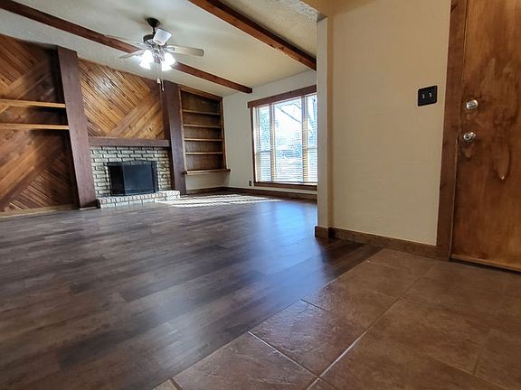 2nd image of 2013 Oakhollow Dr