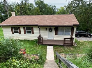 843 Mozart Rd, Wheeling, WV 26003