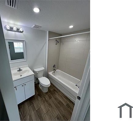 5th image of 56 W 12th St APT B