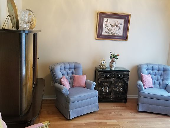 Sitting room or office