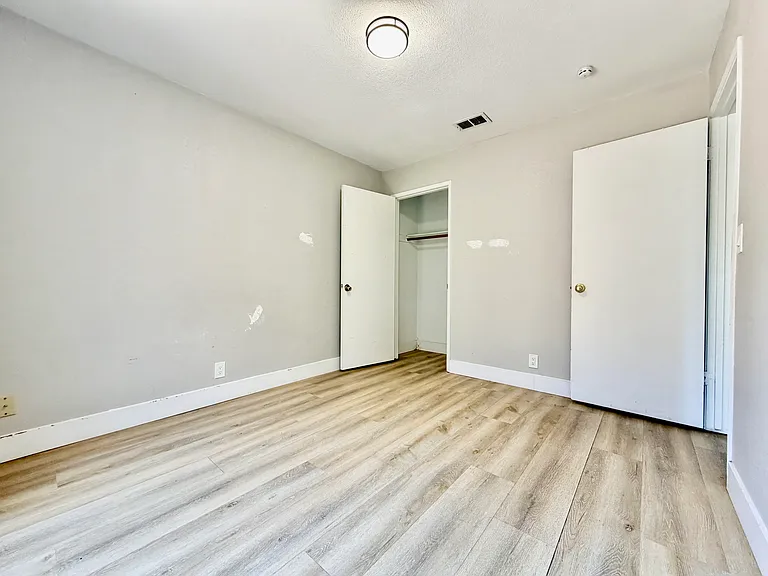 3400 Crowley Ct — Photo 18