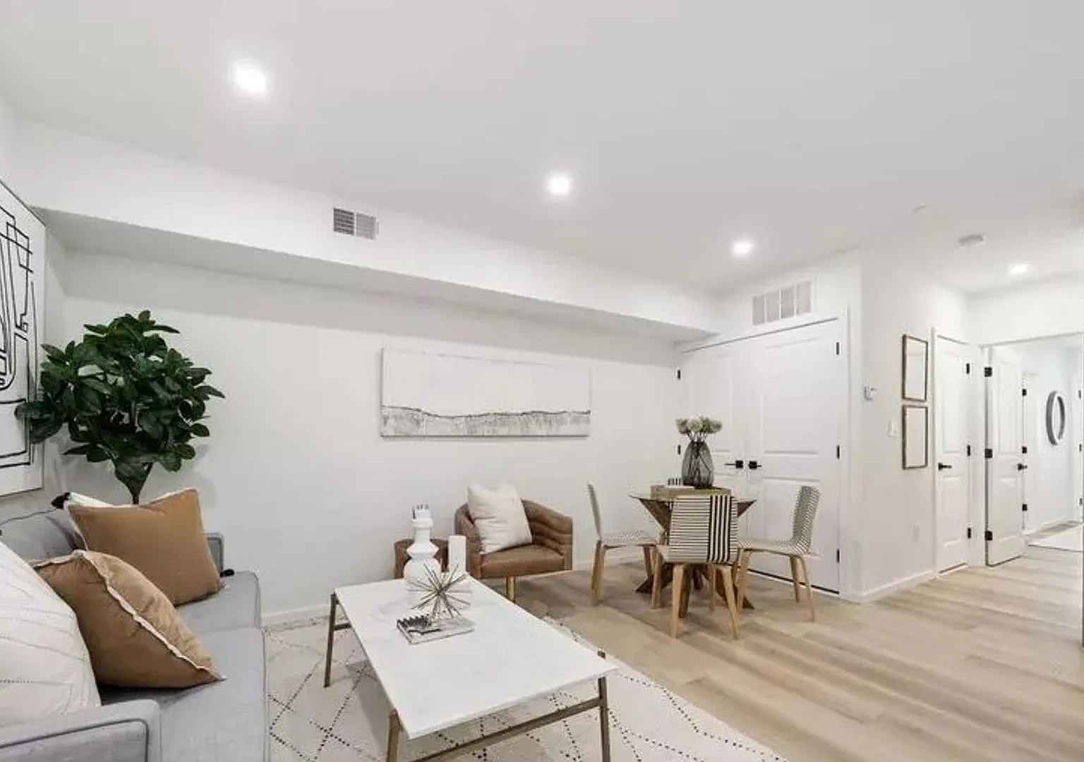 Modern Two Bed - Two Bath in Kingman Park! — Photo 4