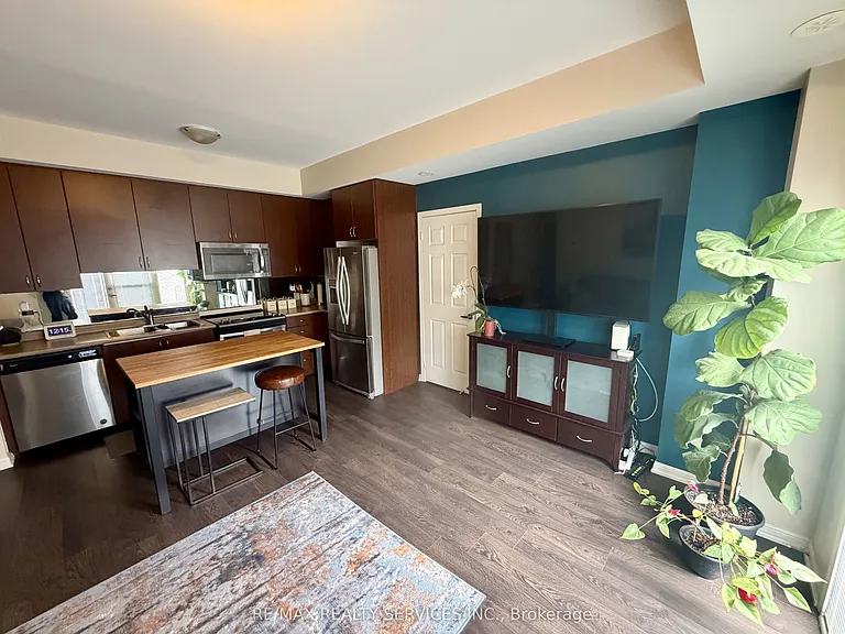 250 Sunny Meadow Blvd #256 — Photo 5