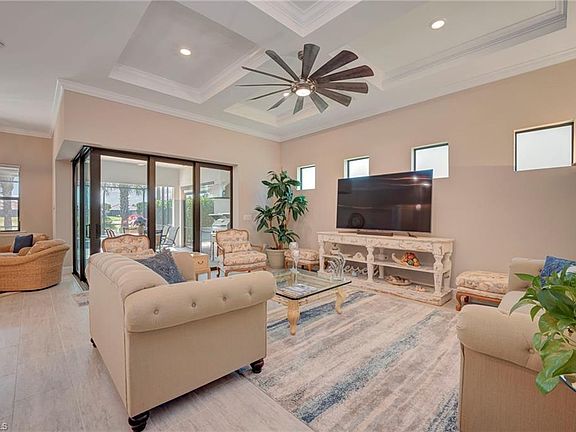 3rd image of 9712 Everglades DR