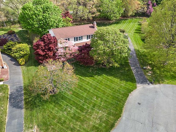 2nd image of 119 Bernice Dr