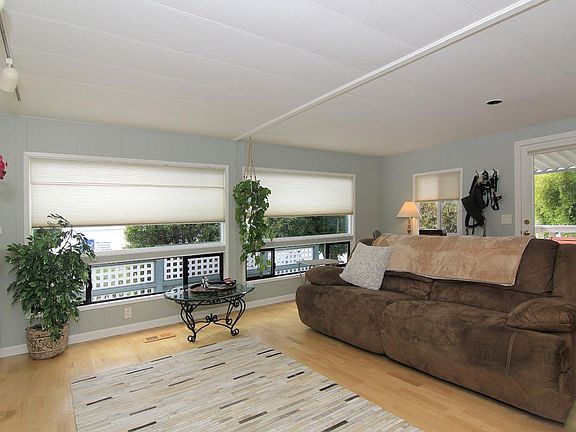 4th image of 220 Mar Vista Dr Spc 7