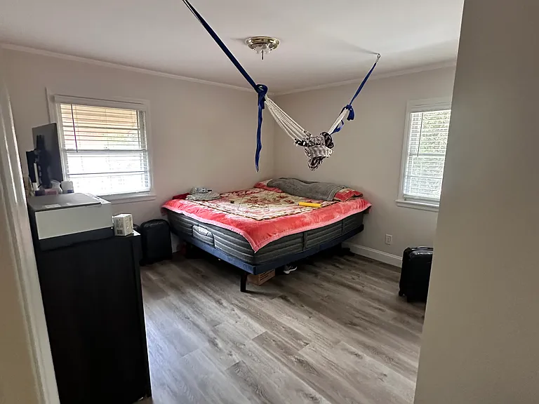 326 Bidney Dr — Photo 3