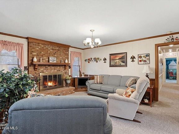 2nd image of 5410 Lakehaven Court