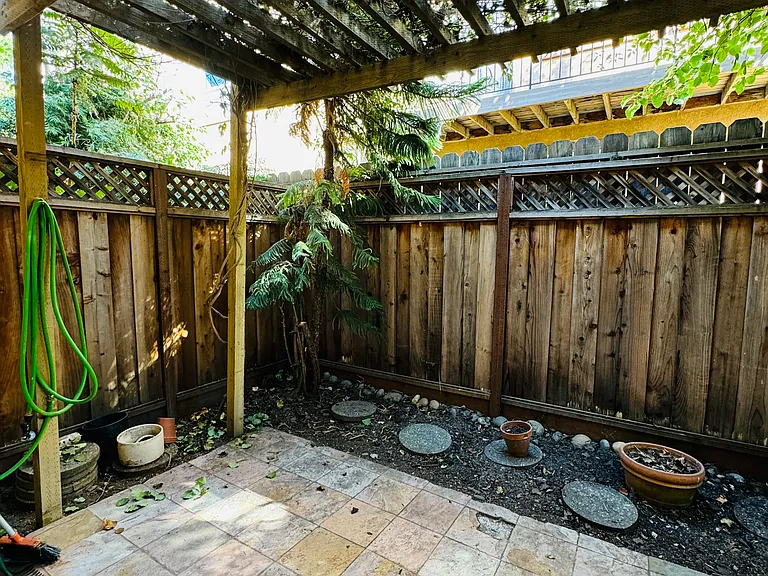 20153 Forest Ave #9 — Photo 22