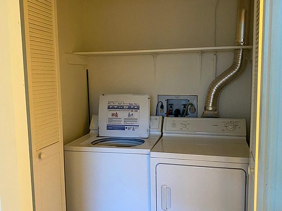 4th image of 410 N Beadle Dr APT 3