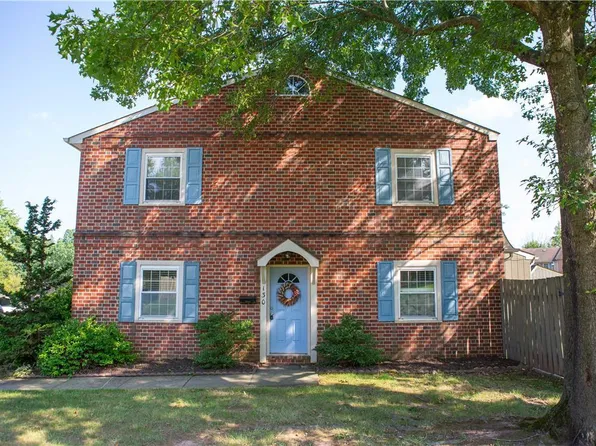 130 Stonegate Vlg, Quakertown, PA 18951