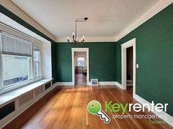 5th image of 916 S Lawrence St