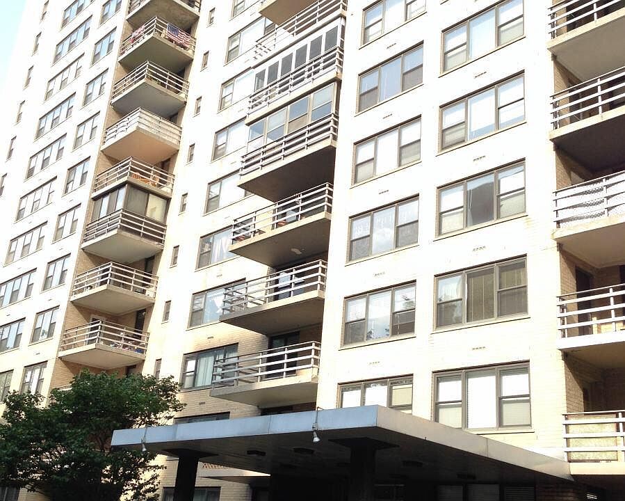 2nd image of 201 Saint Pauls Ave #1620