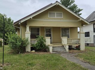 120 S Oak St, Eureka, KS 67045