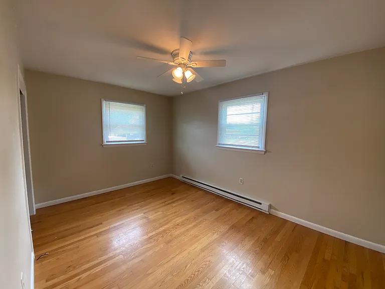 816 Gobin Dr — Photo 16