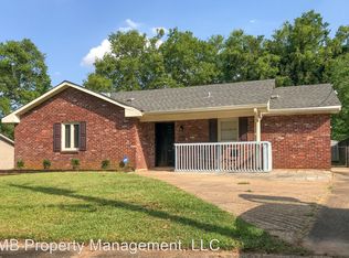6112 Hinchcliff Rd, Montgomery, AL 36117