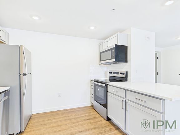 2nd image of 210 Senate Ave APT 216