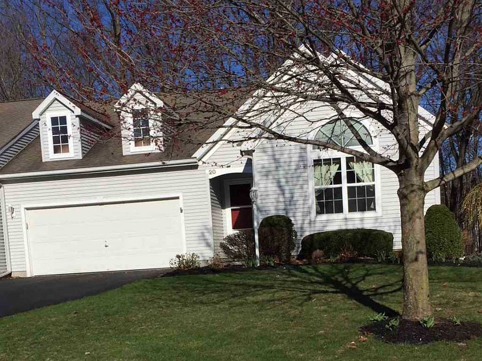 1st image of 20 Grooms Pointe Dr