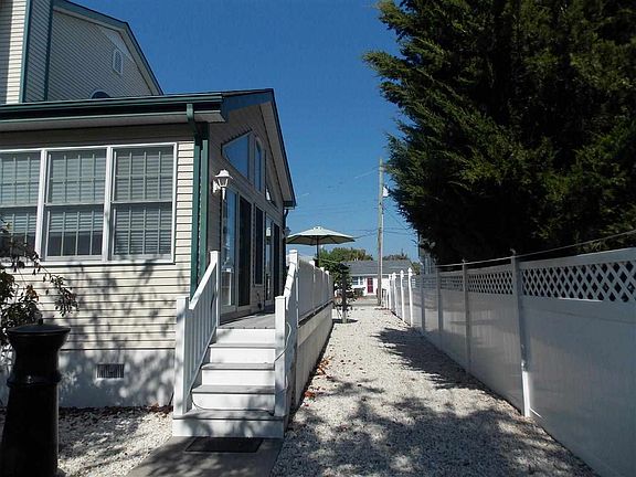 4th image of 120 84th St #E