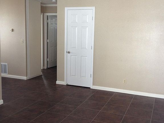 3rd image of 1012 Latigo Dr Unit 3
