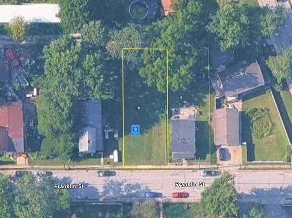 18 Franklin St, Porter, IN 46304