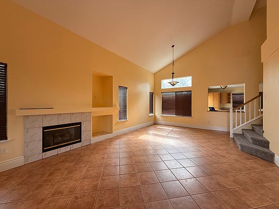 4th image of 3326 Amberfield Cir