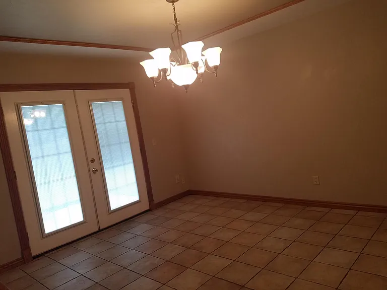 4816 Michael Dr — Photo 7