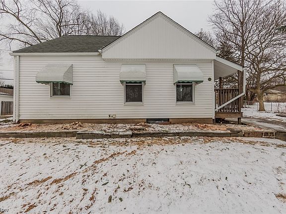 2nd image of 167 Evergreen Cir