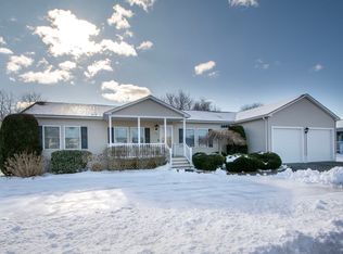 29 Brookstone Dr, Bridgewater, MA 02324