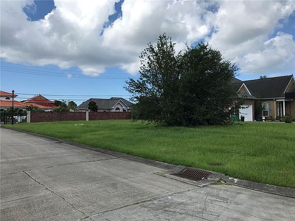 2nd image of Oak Dale Dr
