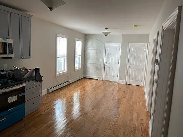22 Dimick St #1 — Photo 2