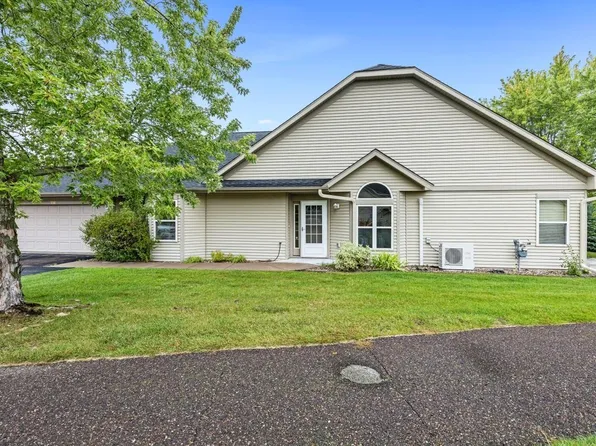 700 Leroy Ln APT 35, River Falls, WI 54022