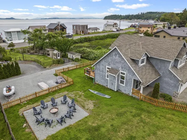 37 E North Camano Dr, Camano Island, WA 98282