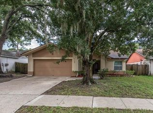 4605 S Country Hills Ct, Plant City, FL 33566