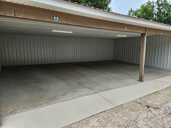 2nd image of 5741 N Autumn Ridge Ct APT D