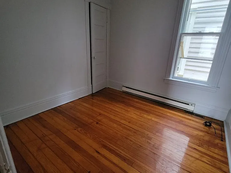 834 Union St — Photo 10