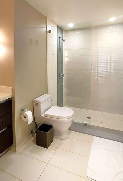 441 S Barrington Ave #303 — Photo 16