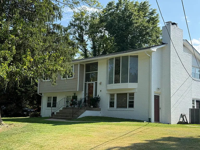 7207 Temple Hill Rd — Photo 1